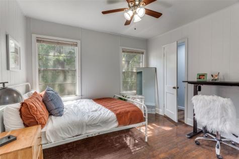 3244 Sandage Avenue Fort Worth TX 76109