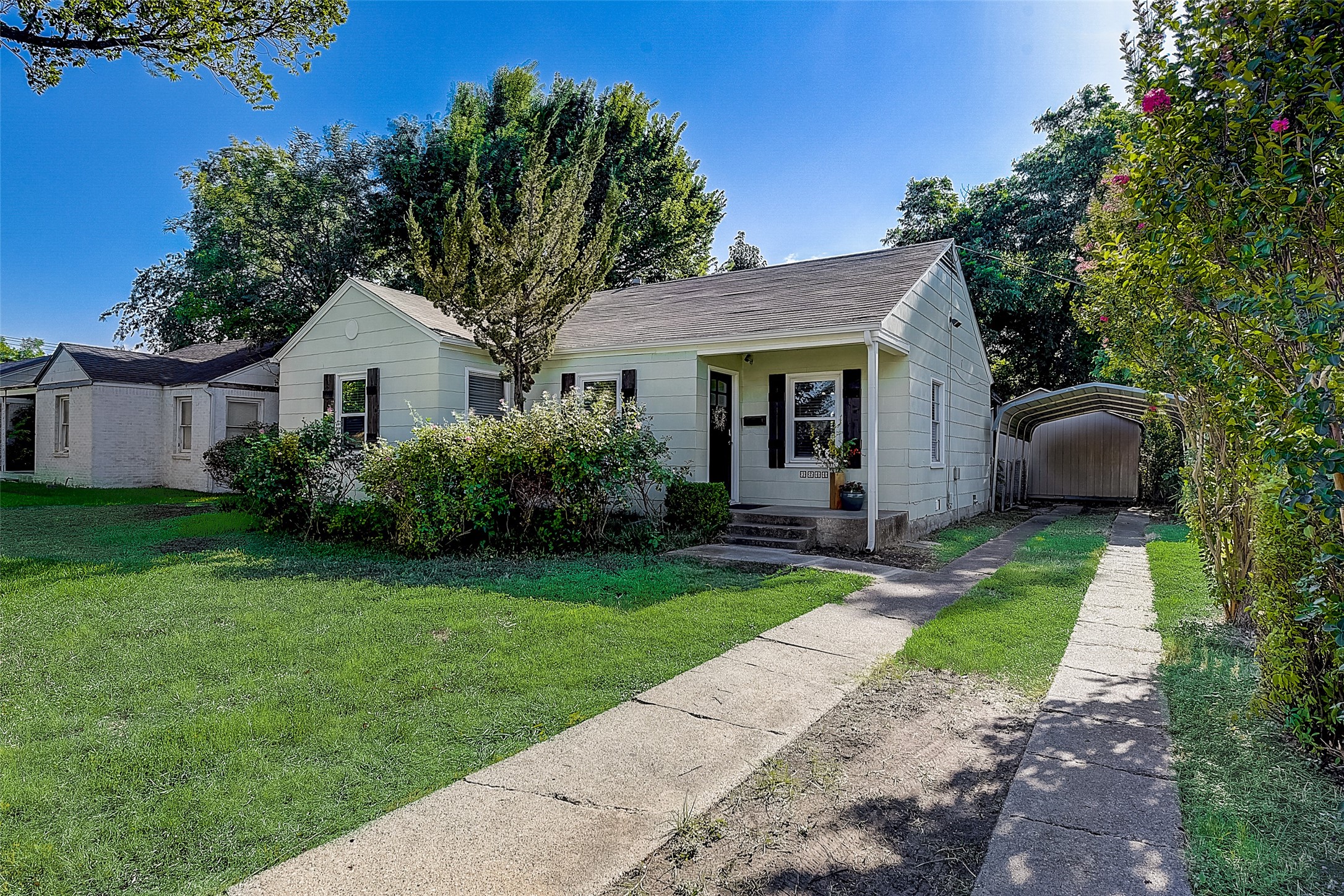 3244 Sandage Avenue Fort Worth TX 76109