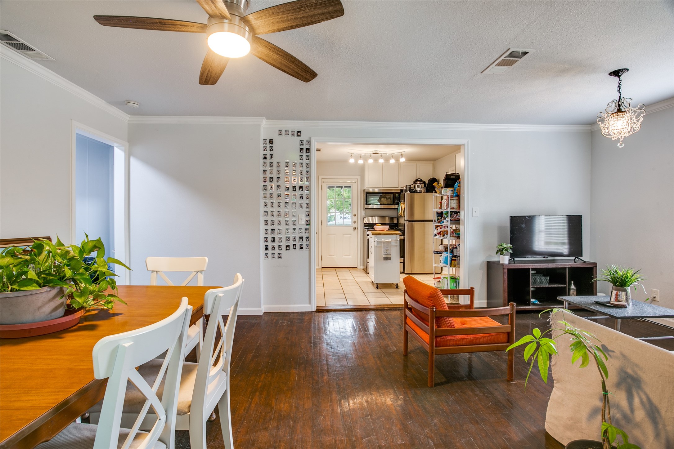 3244 Sandage Avenue Fort Worth TX 76109