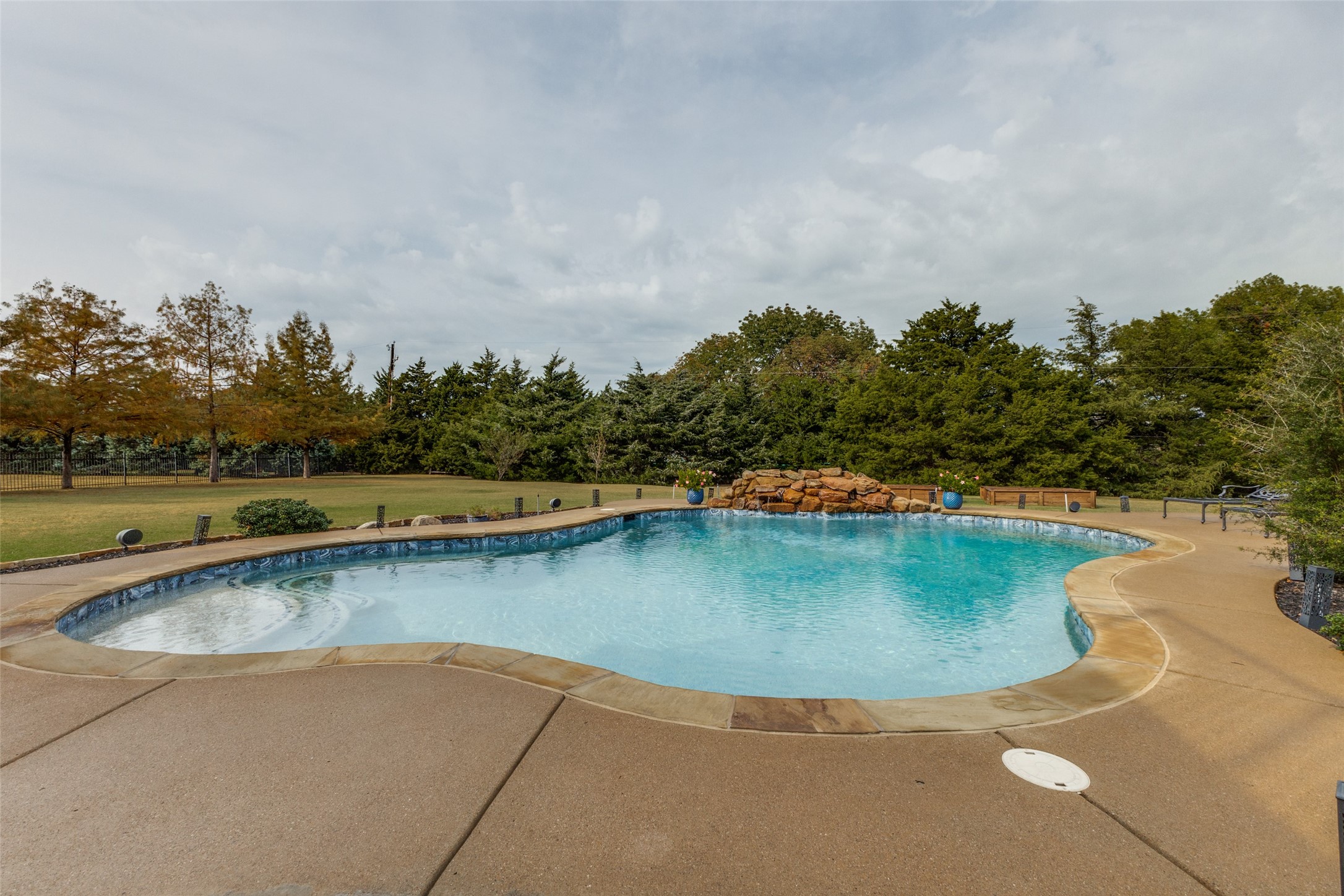 402 Wyndemere Boulevard Heath TX 75032