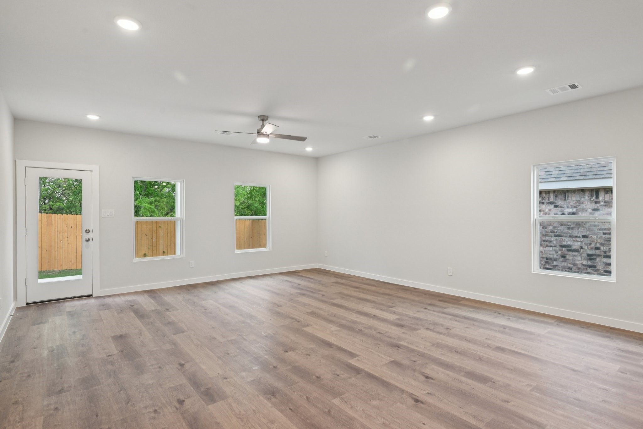 454 Suffolk Drive Ferris TX 75125