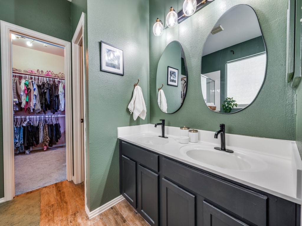 976 Fox Grove Lane Providence Village TX 76227