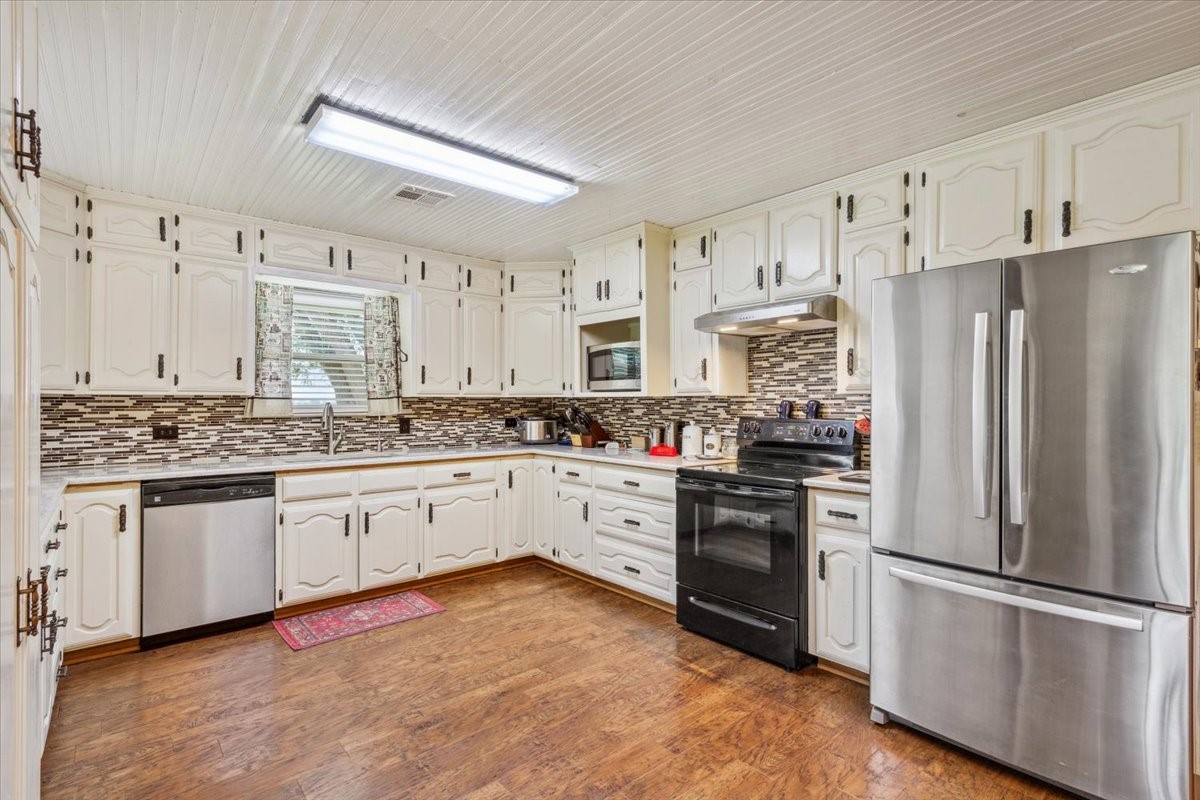 221 County Road 157 Riesel TX 76682