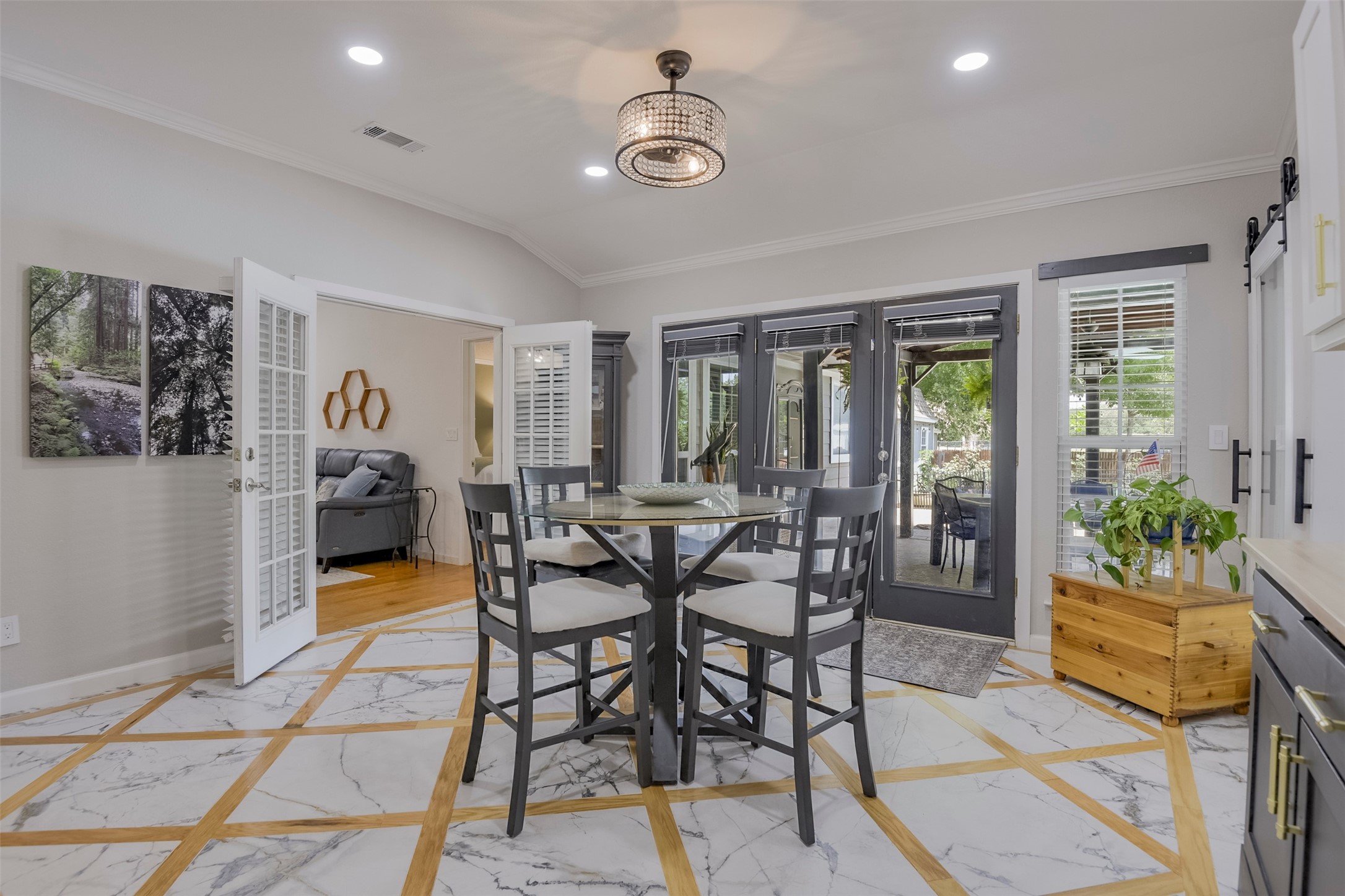 7611 Ledbetter Road Arlington TX 76001