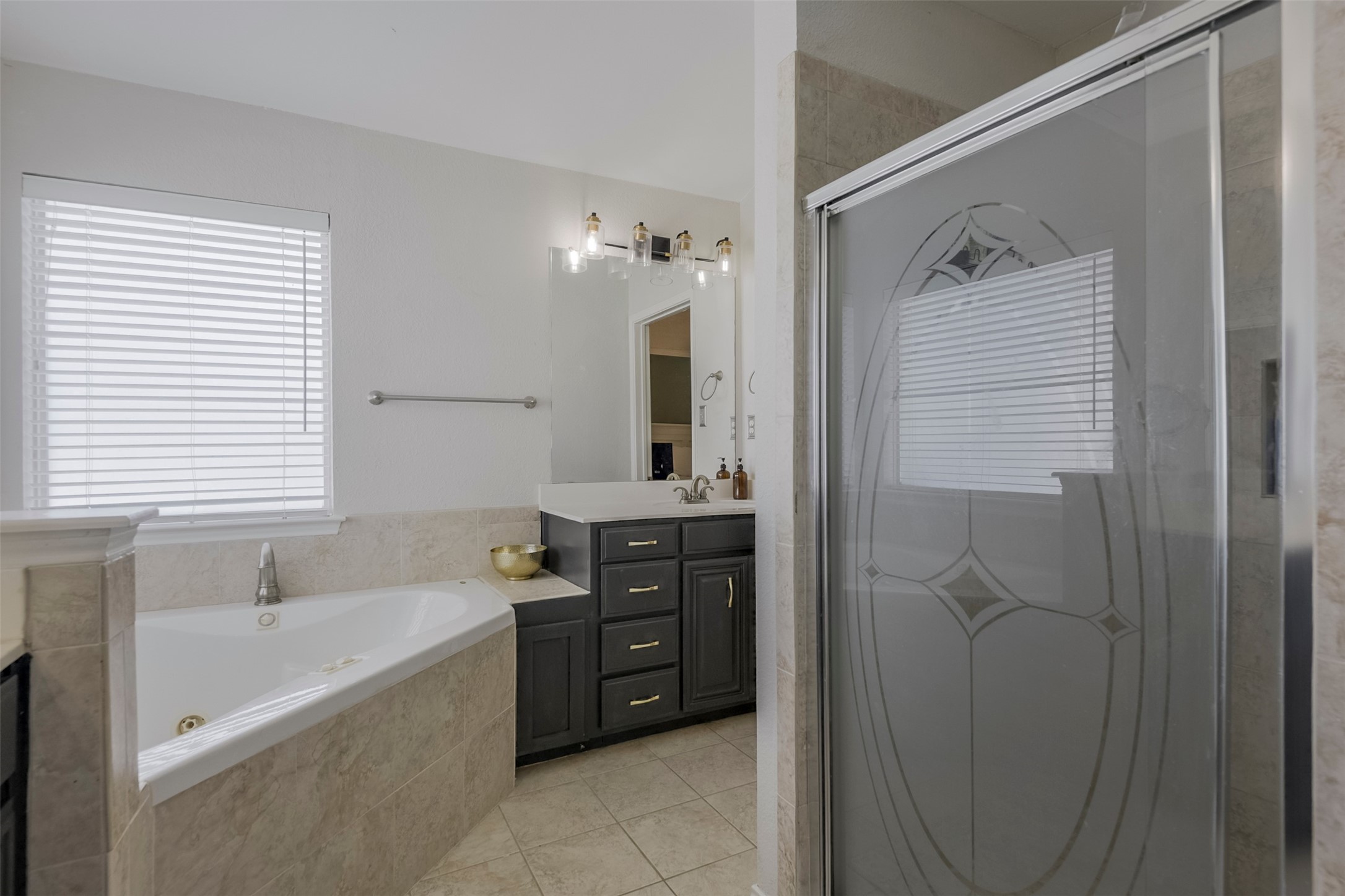 7611 Ledbetter Road Arlington TX 76001