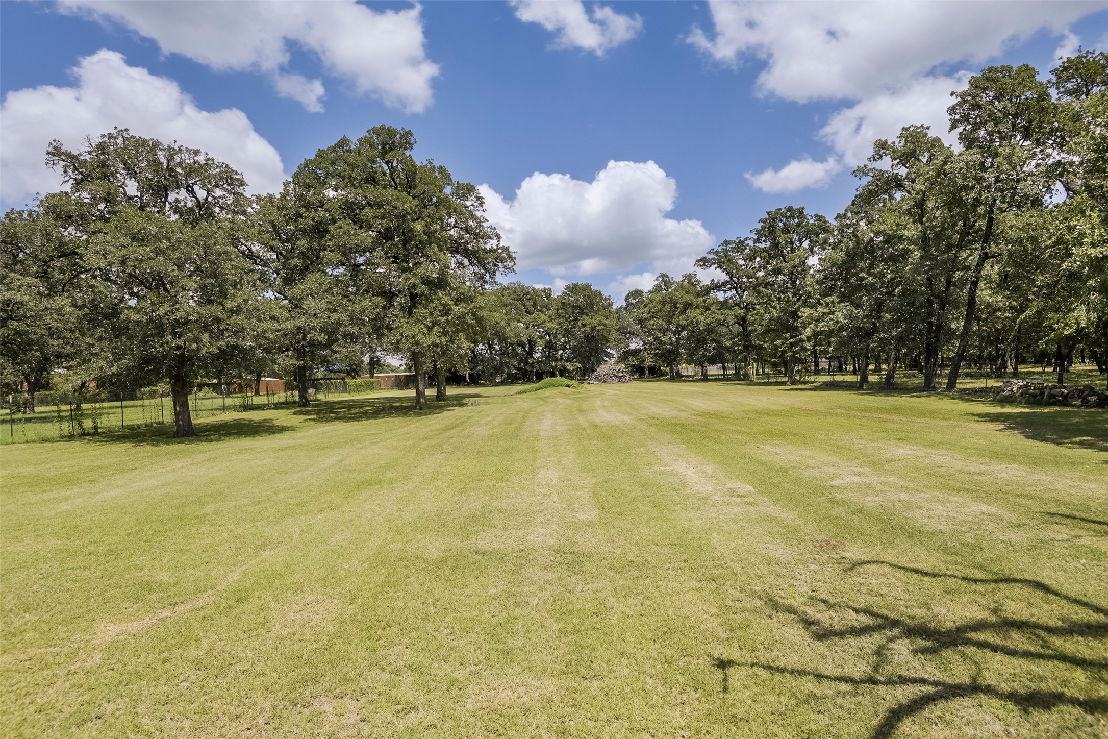 7611 Ledbetter Road Arlington TX 76001