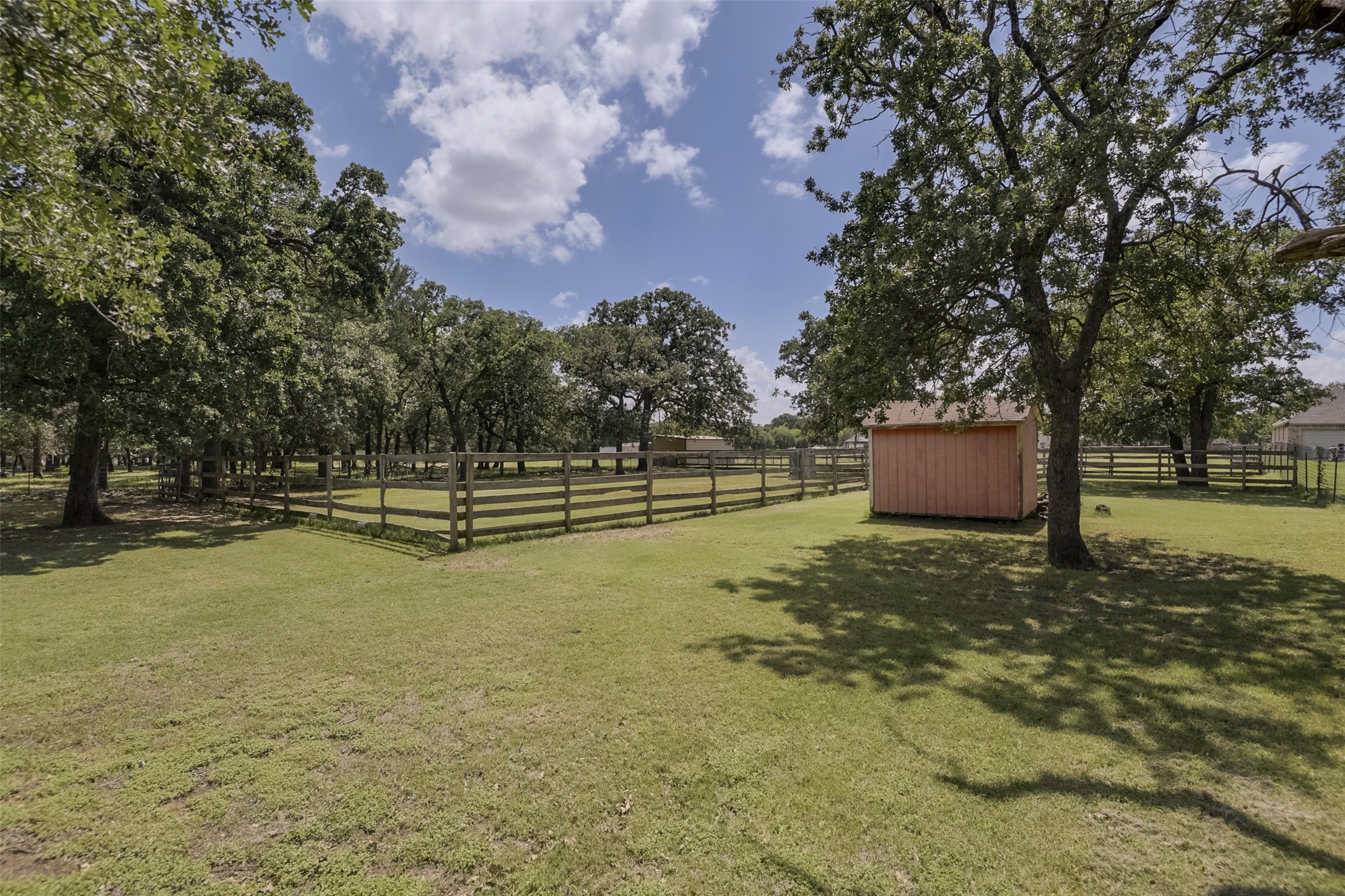 7611 Ledbetter Road Arlington TX 76001