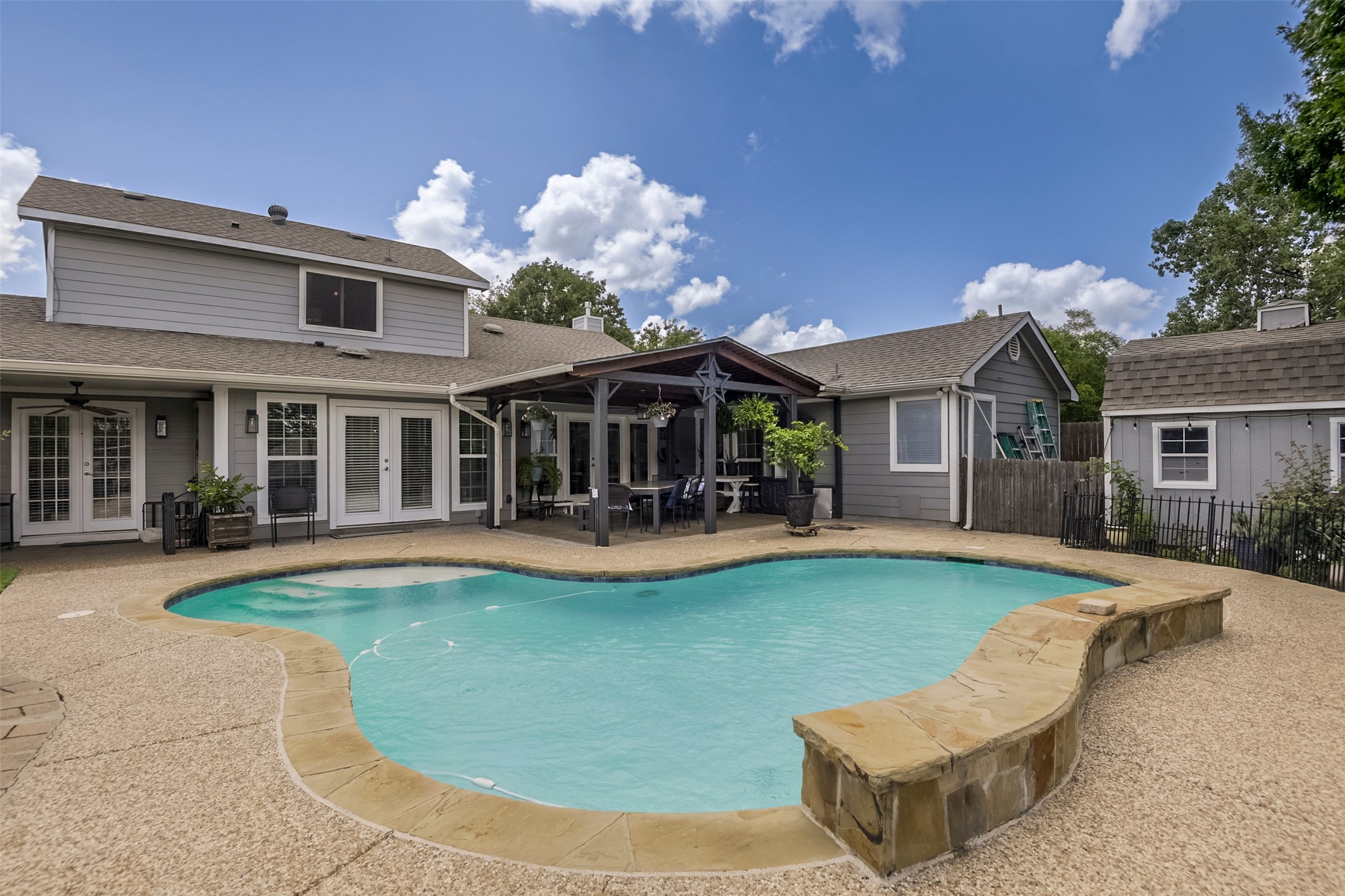 7611 Ledbetter Road Arlington TX 76001