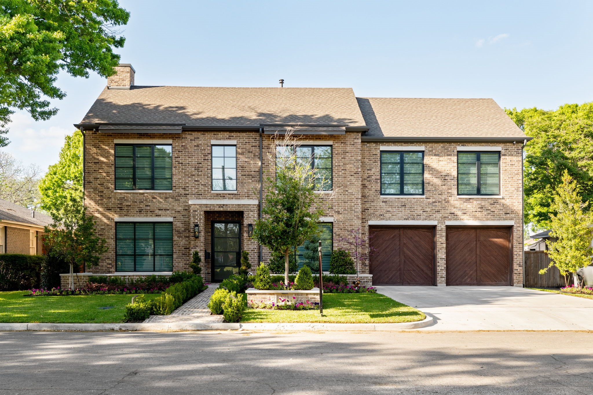 5019 Lark Lane Dallas TX 75209