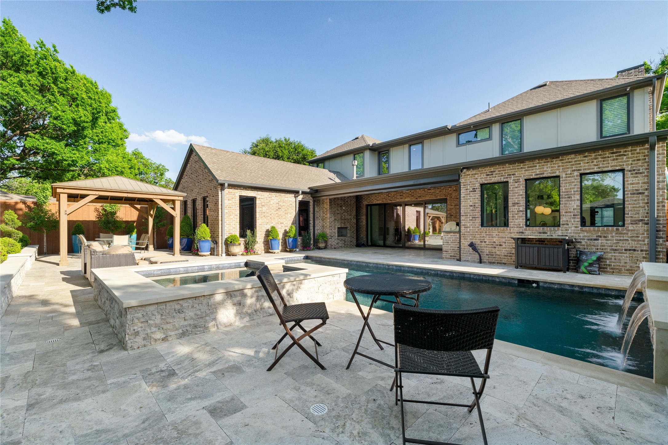 5019 Lark Lane Dallas TX 75209