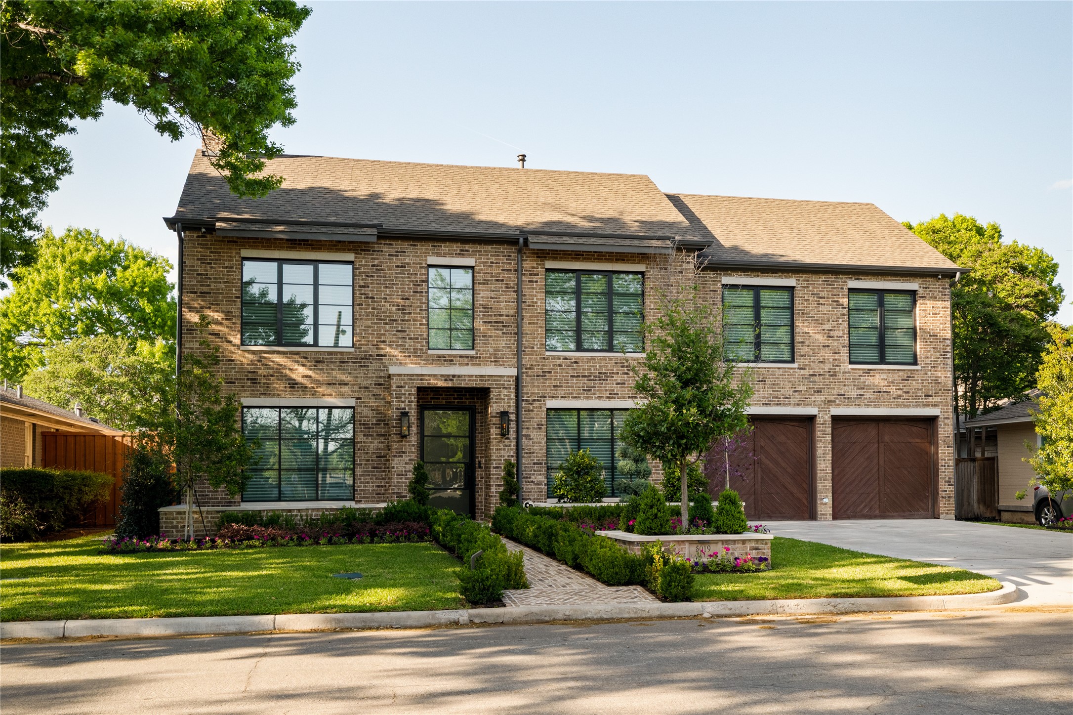 5019 Lark Lane Dallas TX 75209