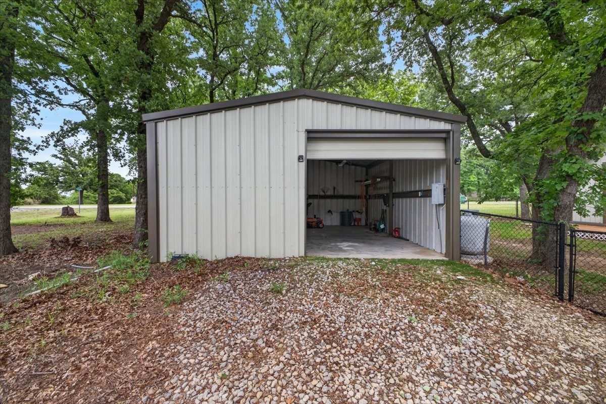203 Fairway Drive Nocona TX 76255