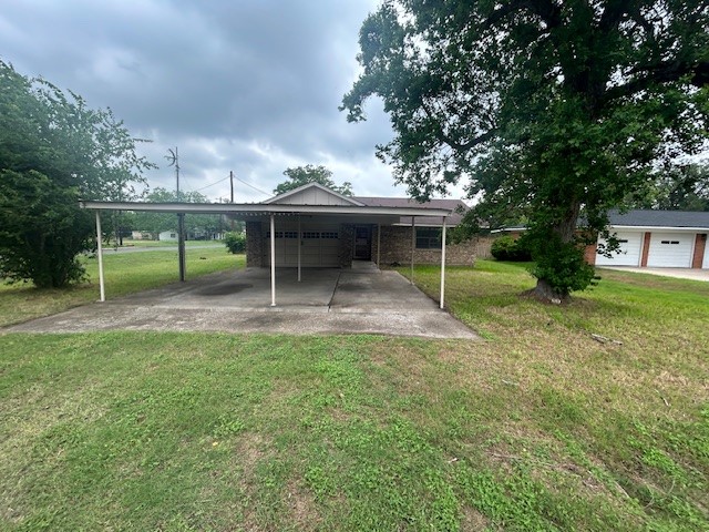 340 N West Street Yorktown TX 78164