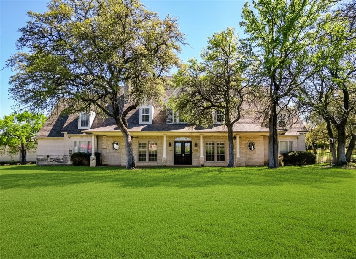 Azle TX, 166 E Rio Ridge