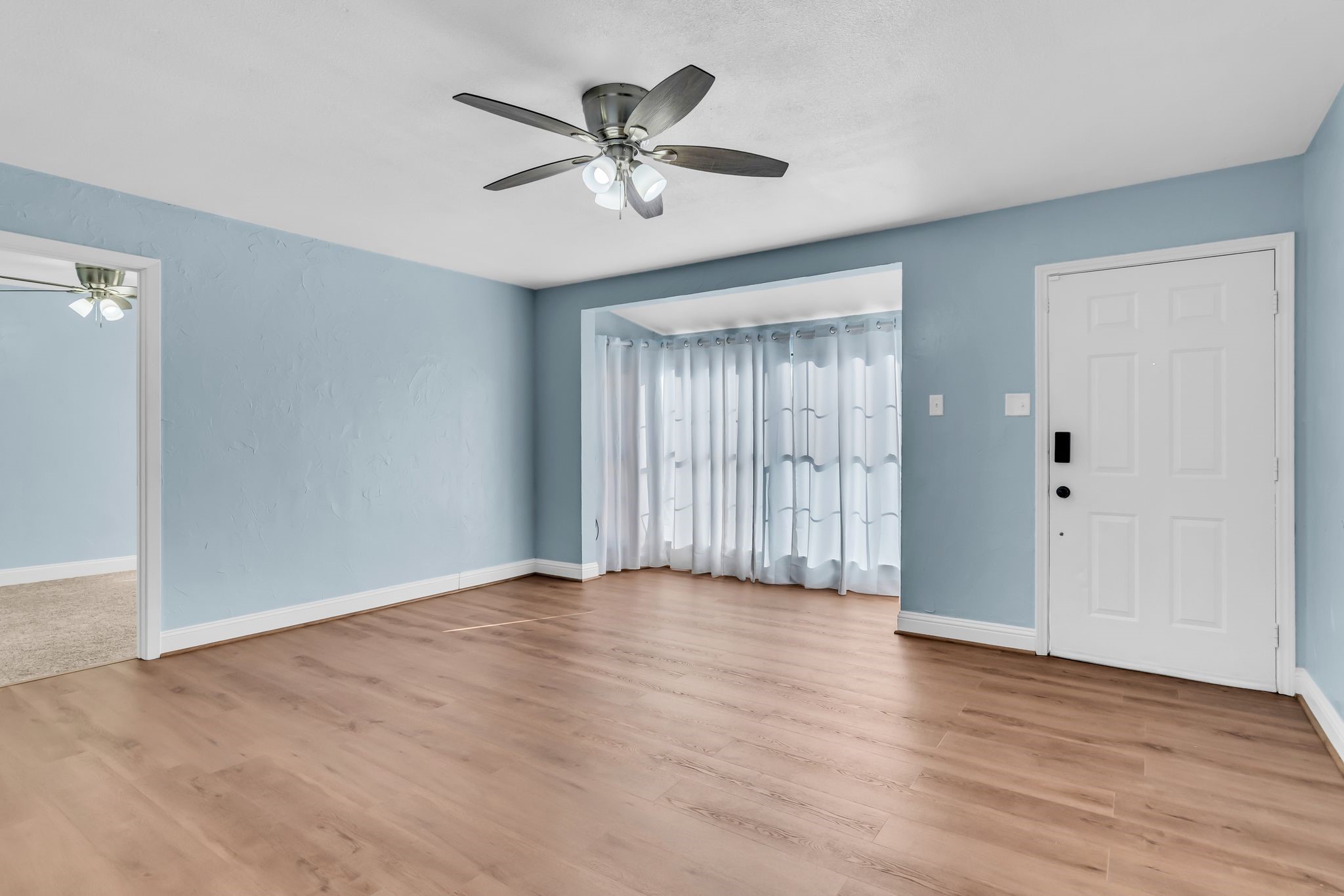 212 Mountain View Drive Azle TX 76020