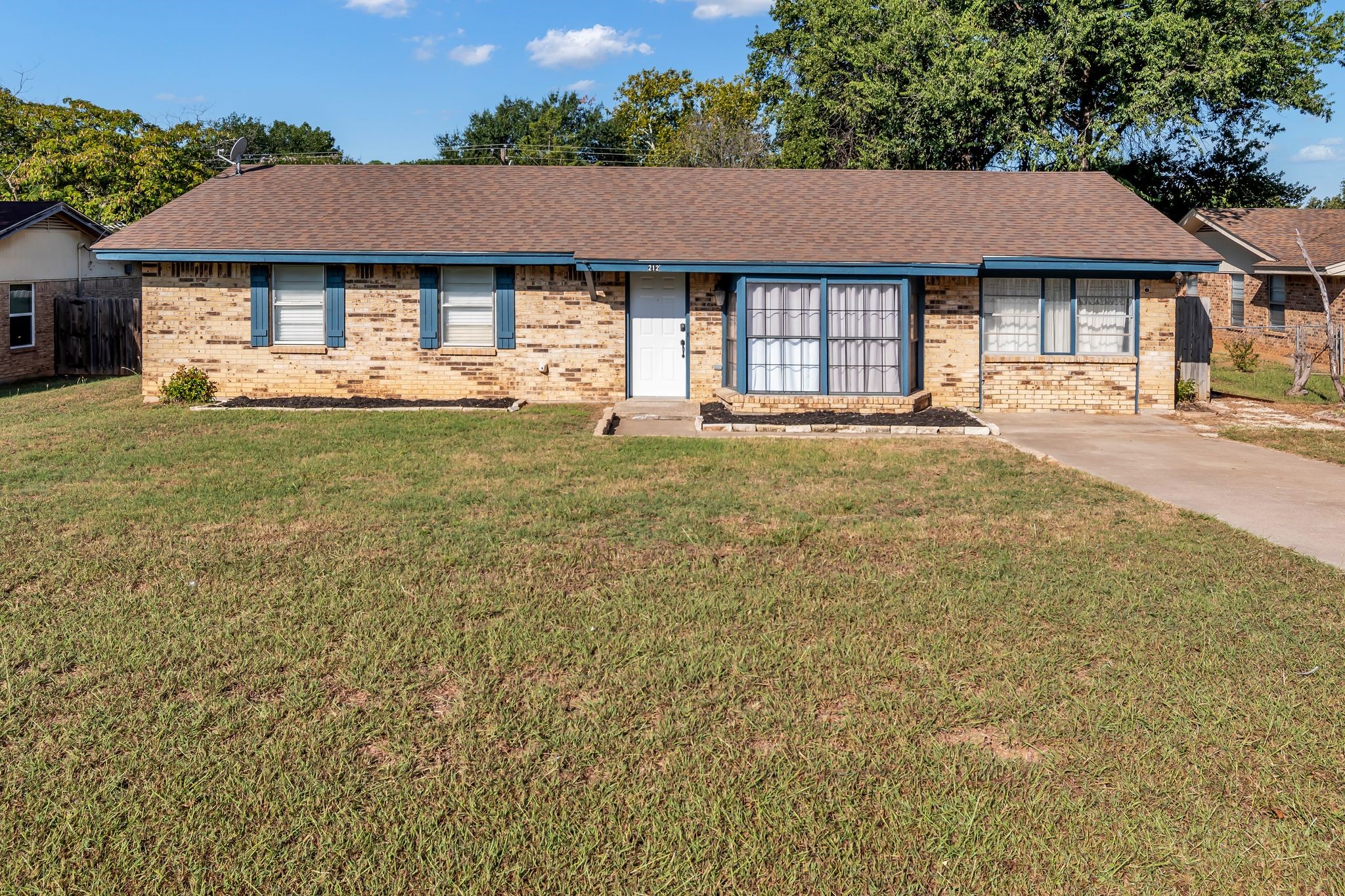 212 Mountain View Drive Azle TX 76020