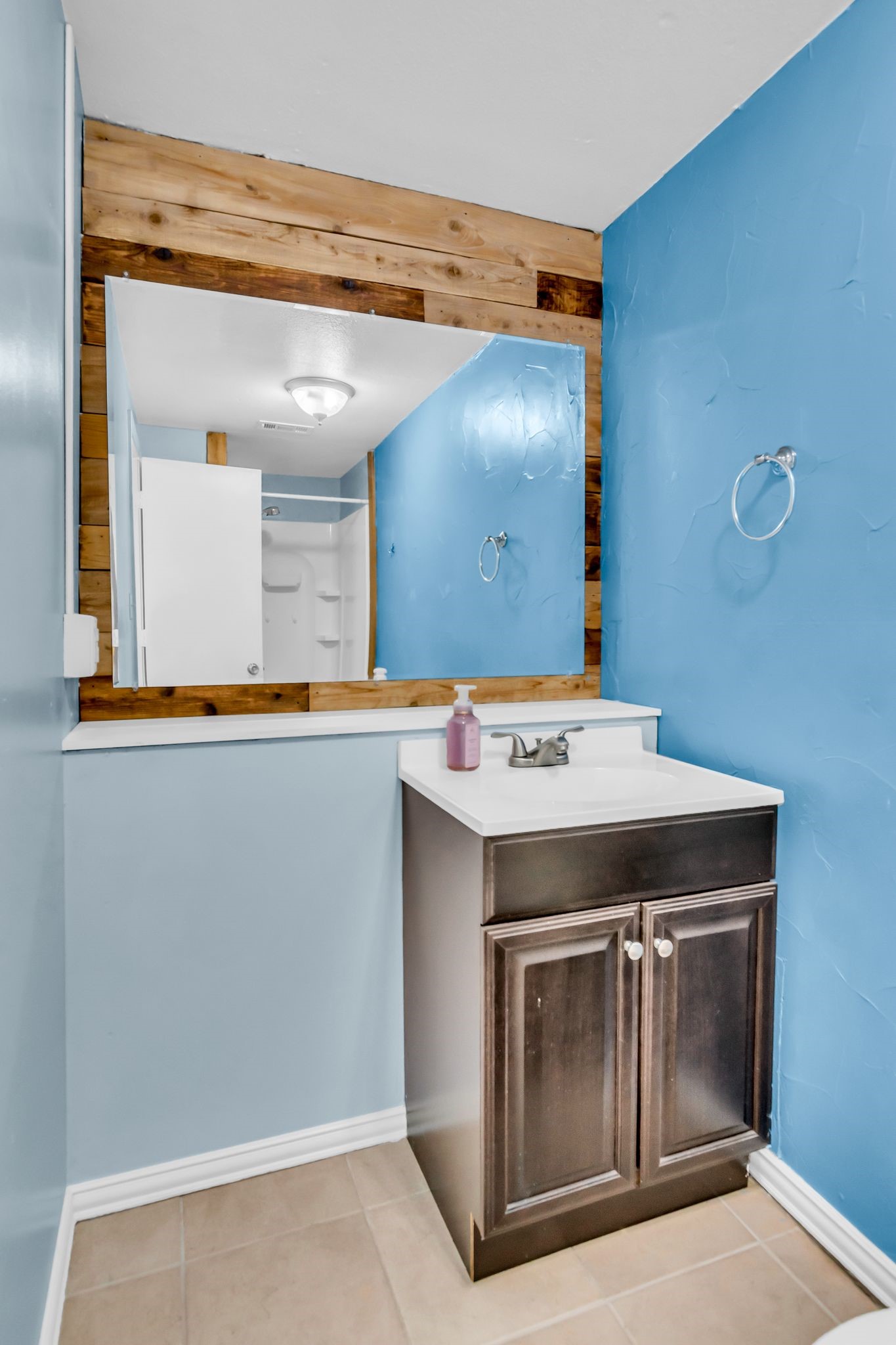 212 Mountain View Drive Azle TX 76020