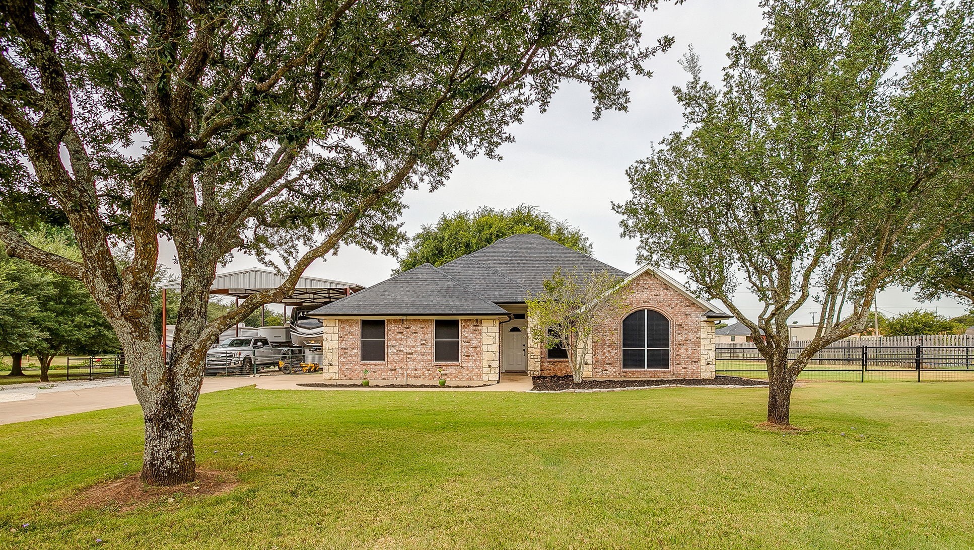 305 Valley View Court Rio Vista TX 76093