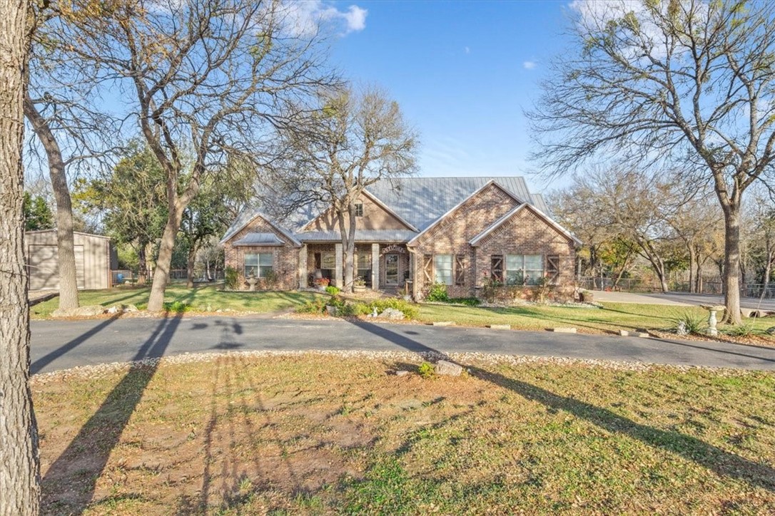 215 Lonesome Dove Moody TX 76557