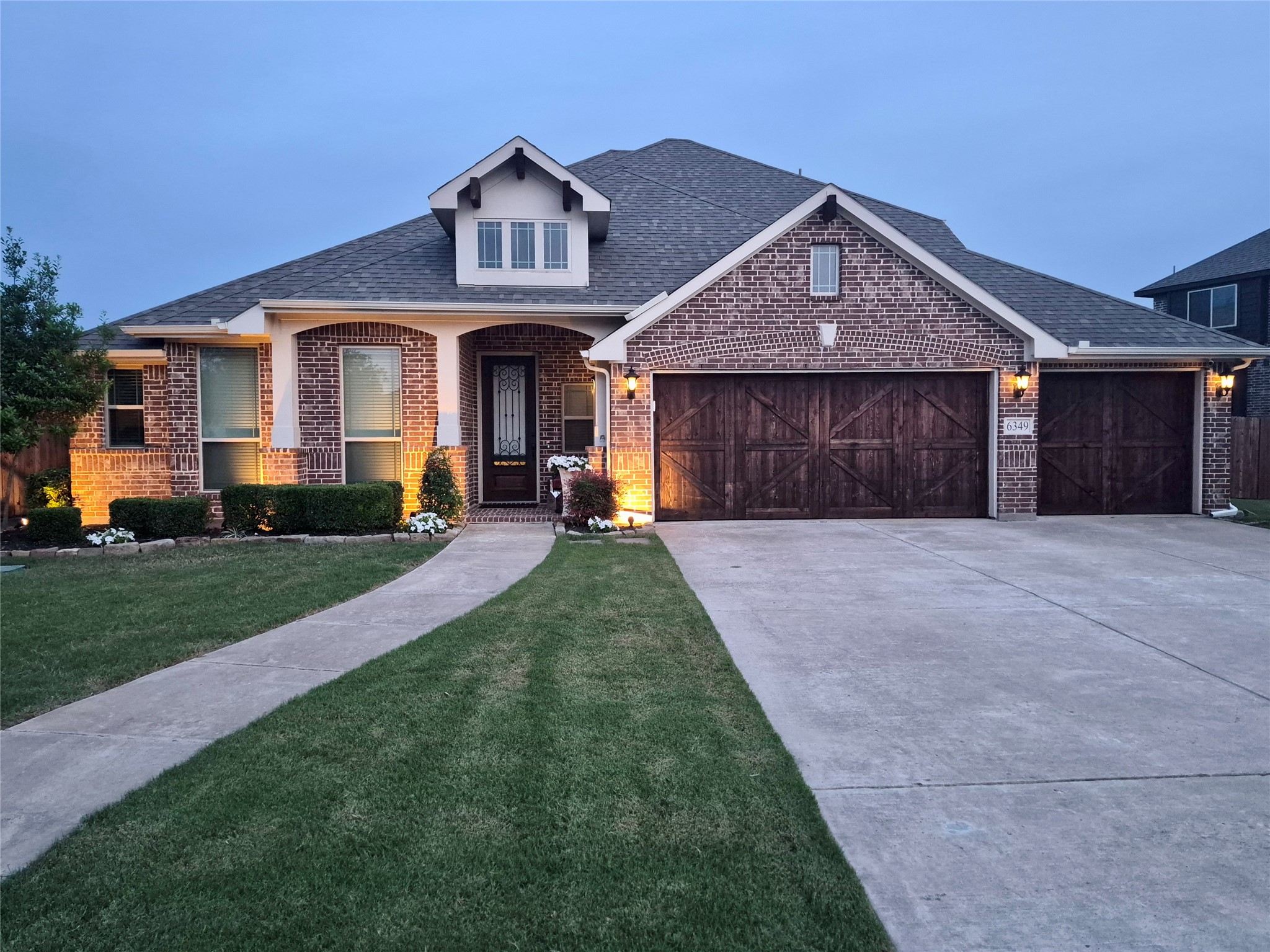 6349 Sudbury Lane Mesquite TX 75181