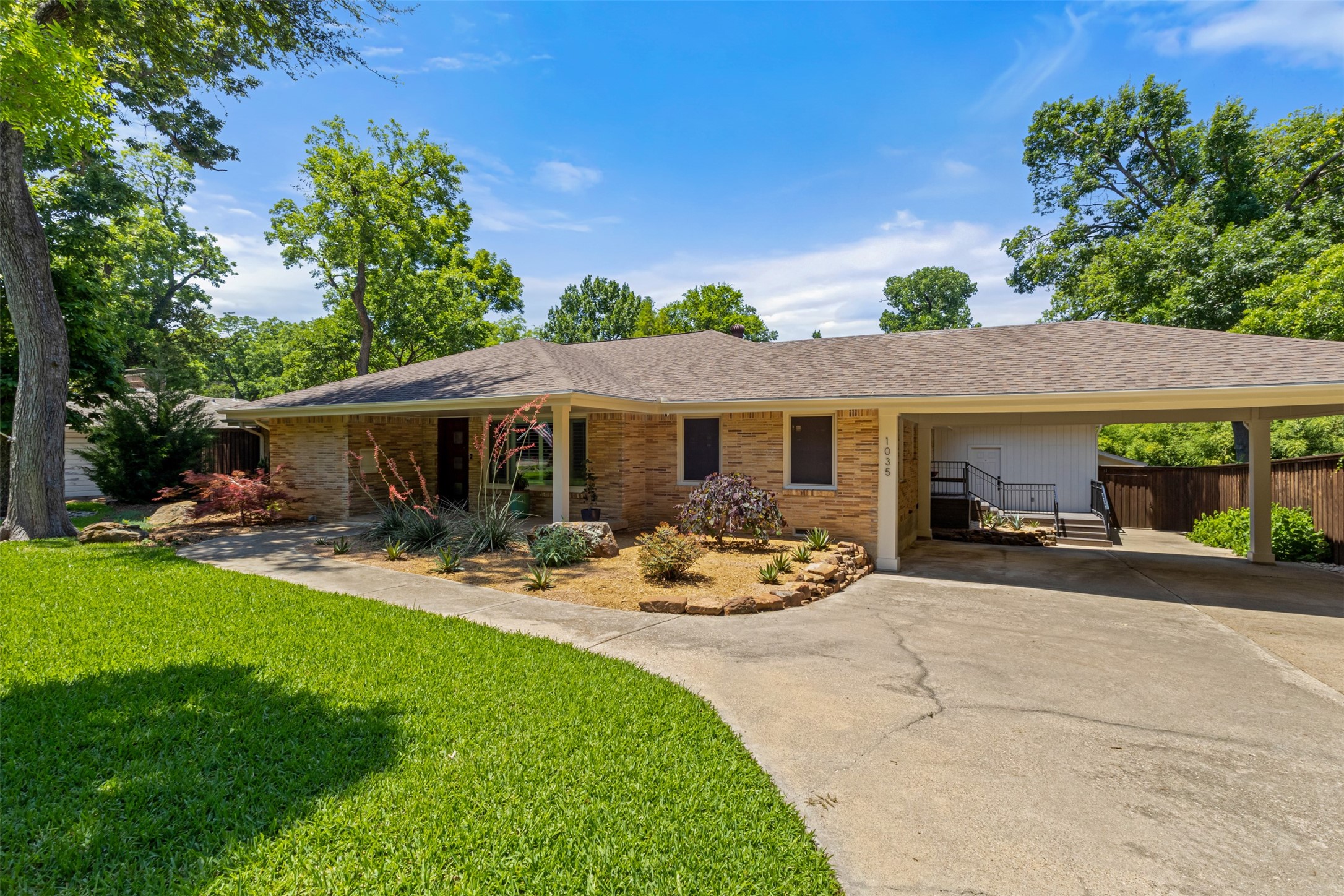1035 Waterford Drive Dallas TX 75218