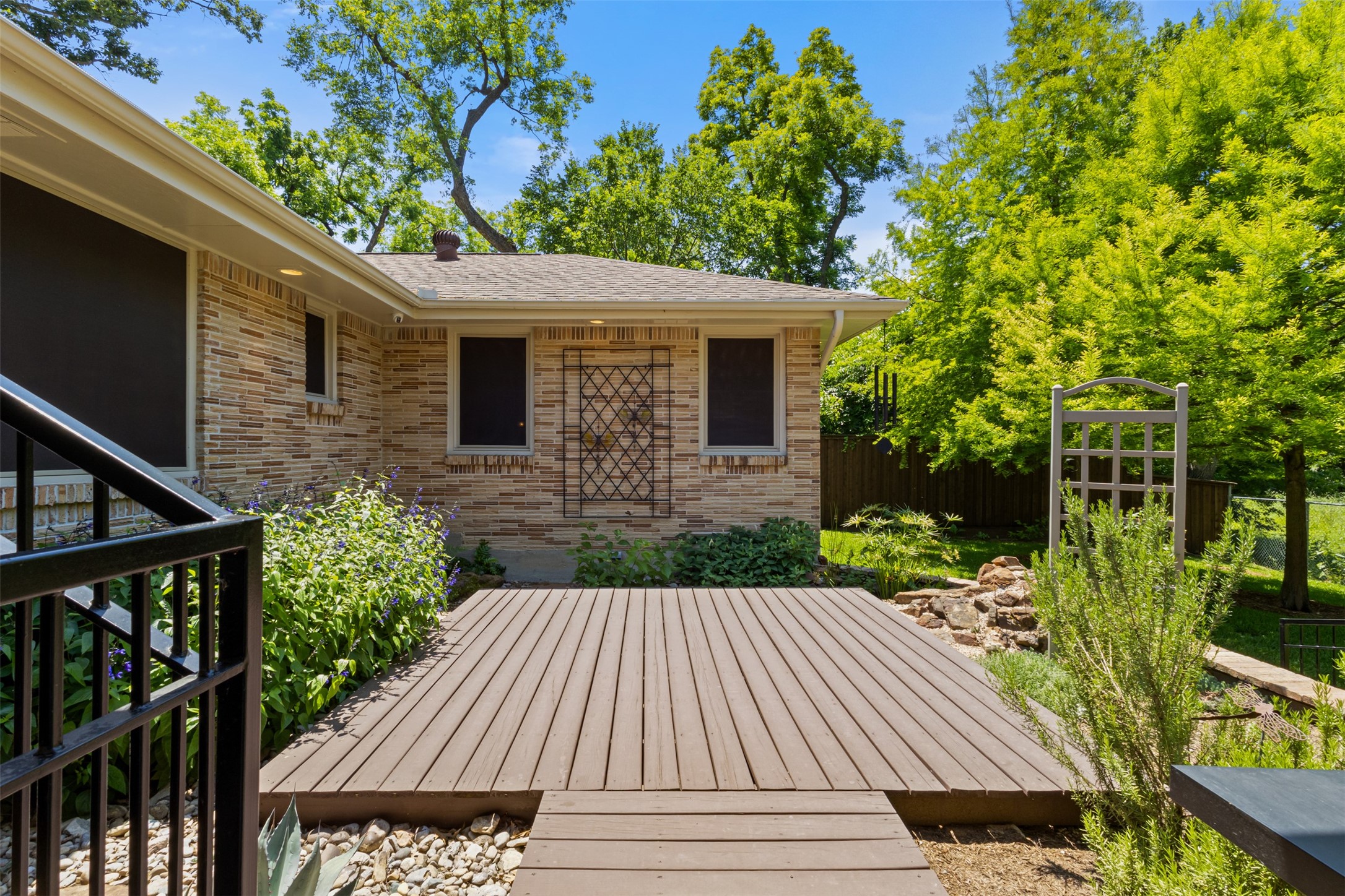 1035 Waterford Drive Dallas TX 75218