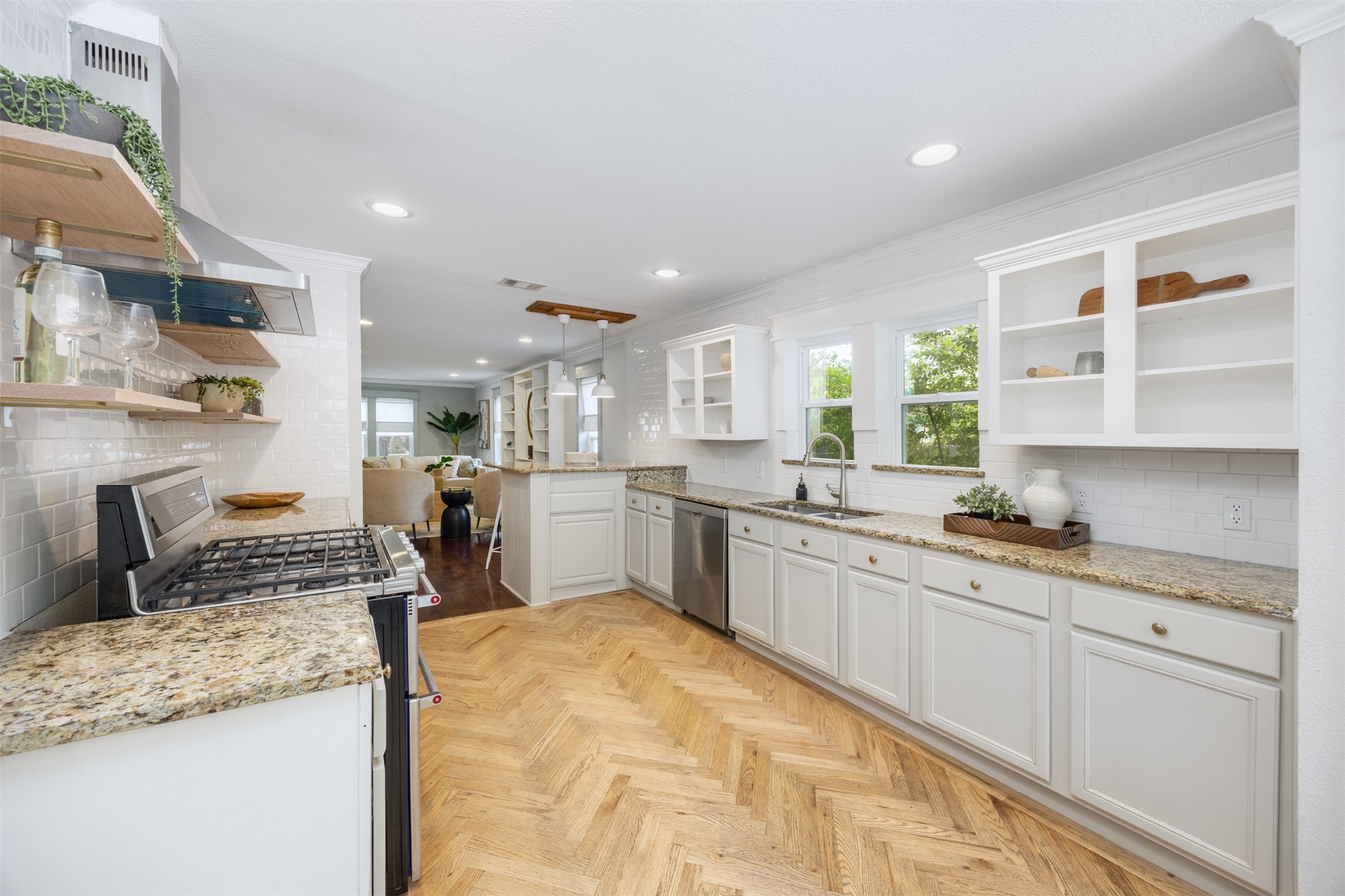 1008 Sherman Street Mckinney TX 75069