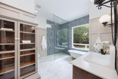 1008 Sherman Street Mckinney TX 75069