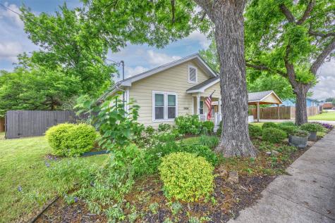 1008 Sherman Street Mckinney TX 75069