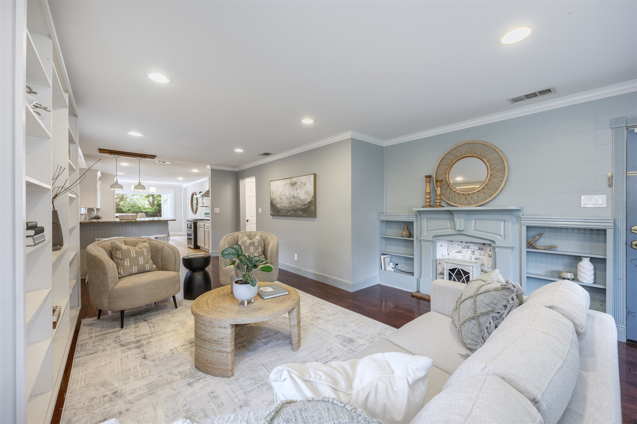 1008 Sherman Street Mckinney TX 75069