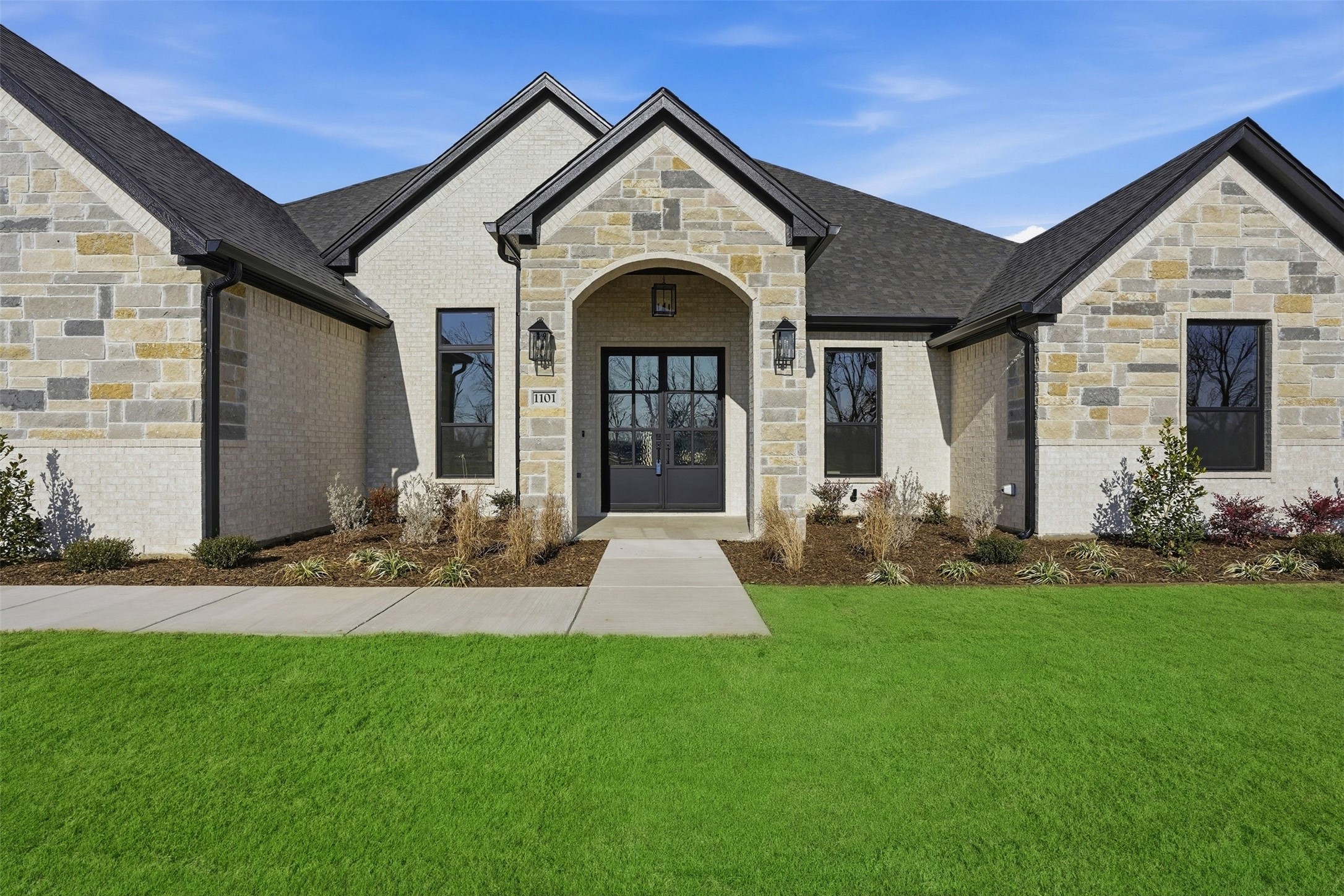 1101 Tremont Lane Granbury TX 76049