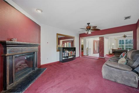 1708 Creekside Avenue Sherman TX 75092