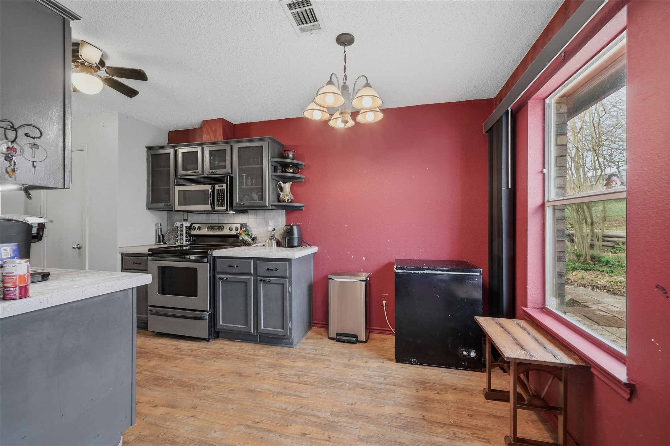 1708 Creekside Avenue Sherman TX 75092