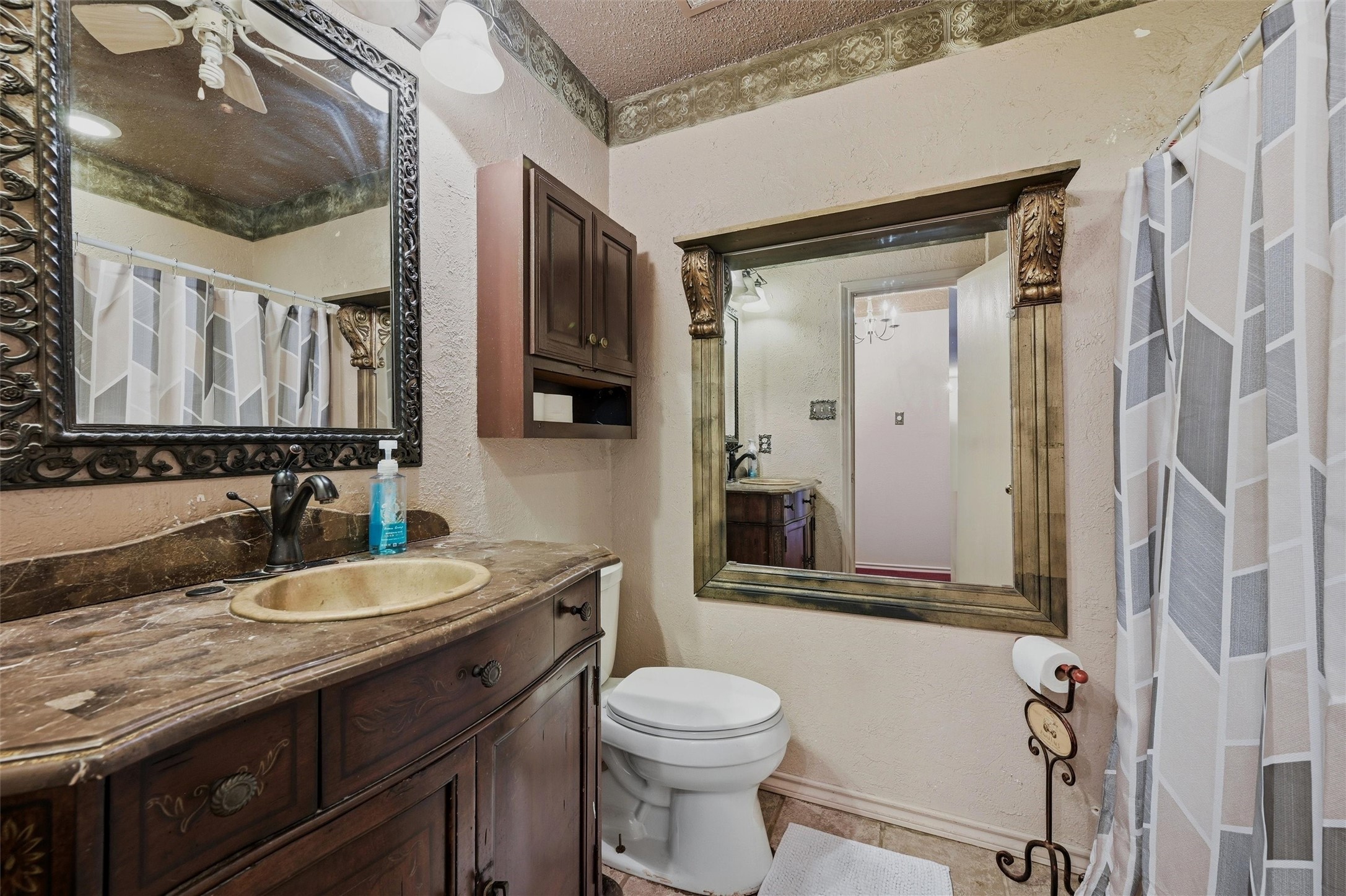 1708 Creekside Avenue Sherman TX 75092
