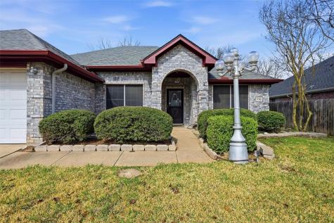1708 Creekside Avenue Sherman TX 75092