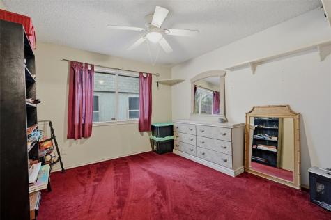 1708 Creekside Avenue Sherman TX 75092