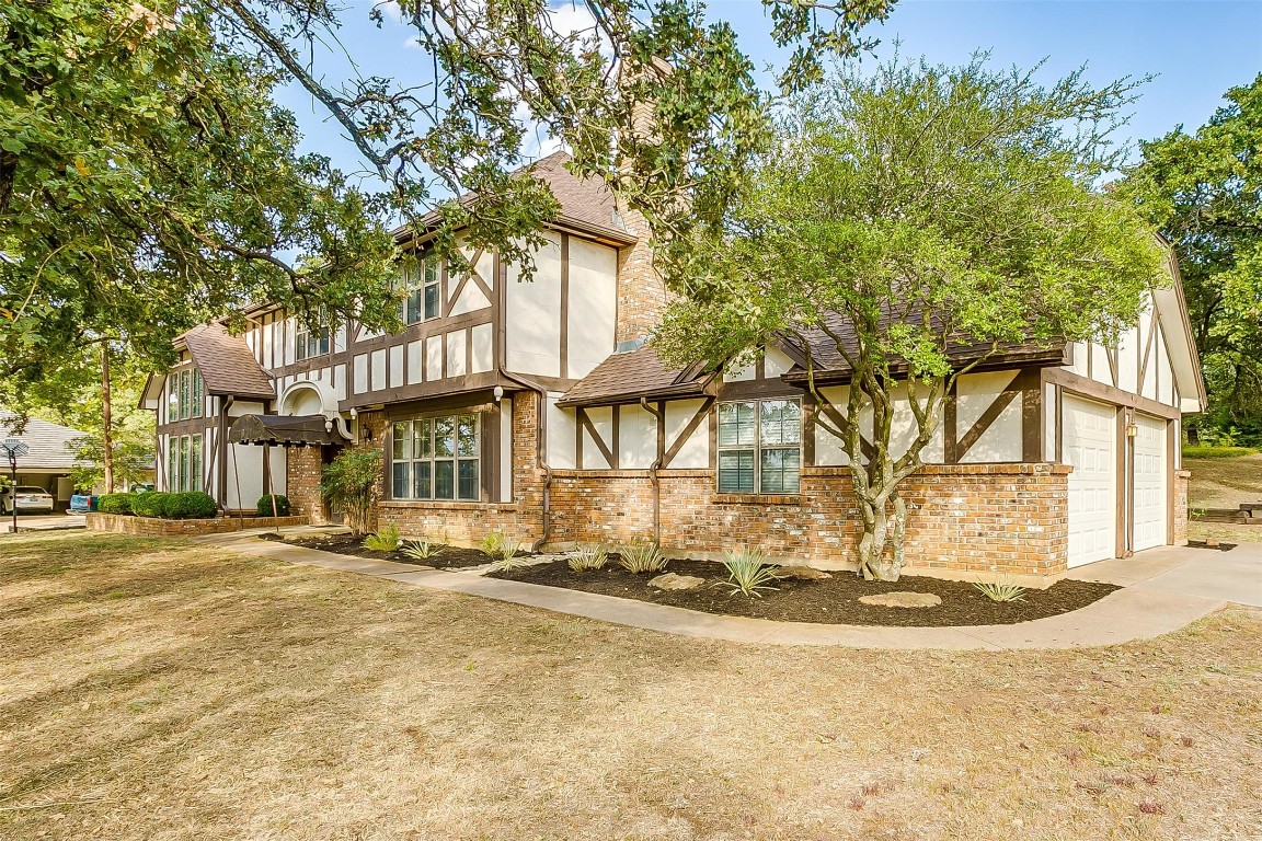 617 Curtis Road Burleson TX 76028