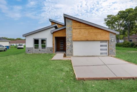 207 Beckleyside Drive Dallas TX 75241