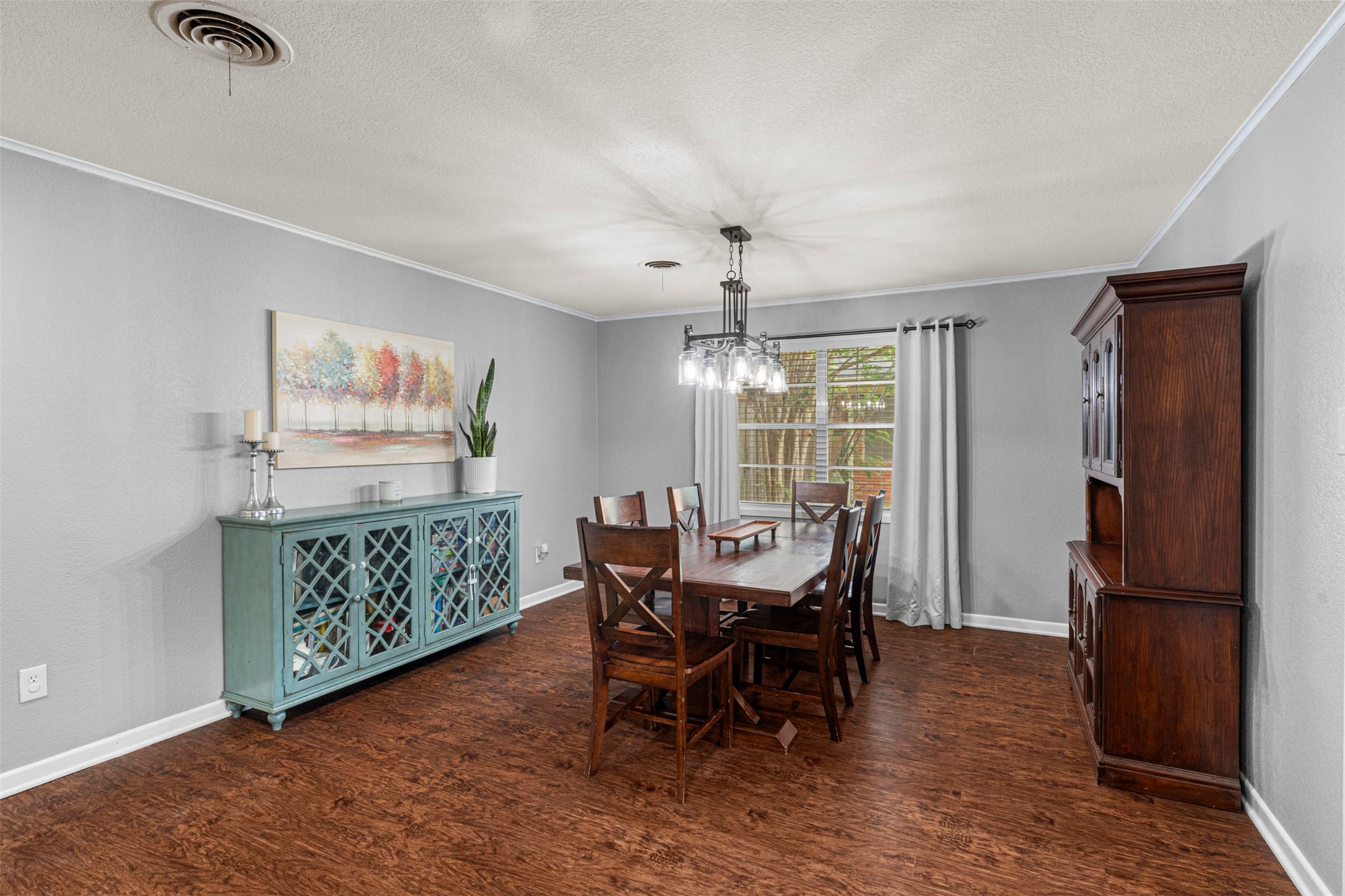 2025 W Belclaire Circle Corsicana TX 75110