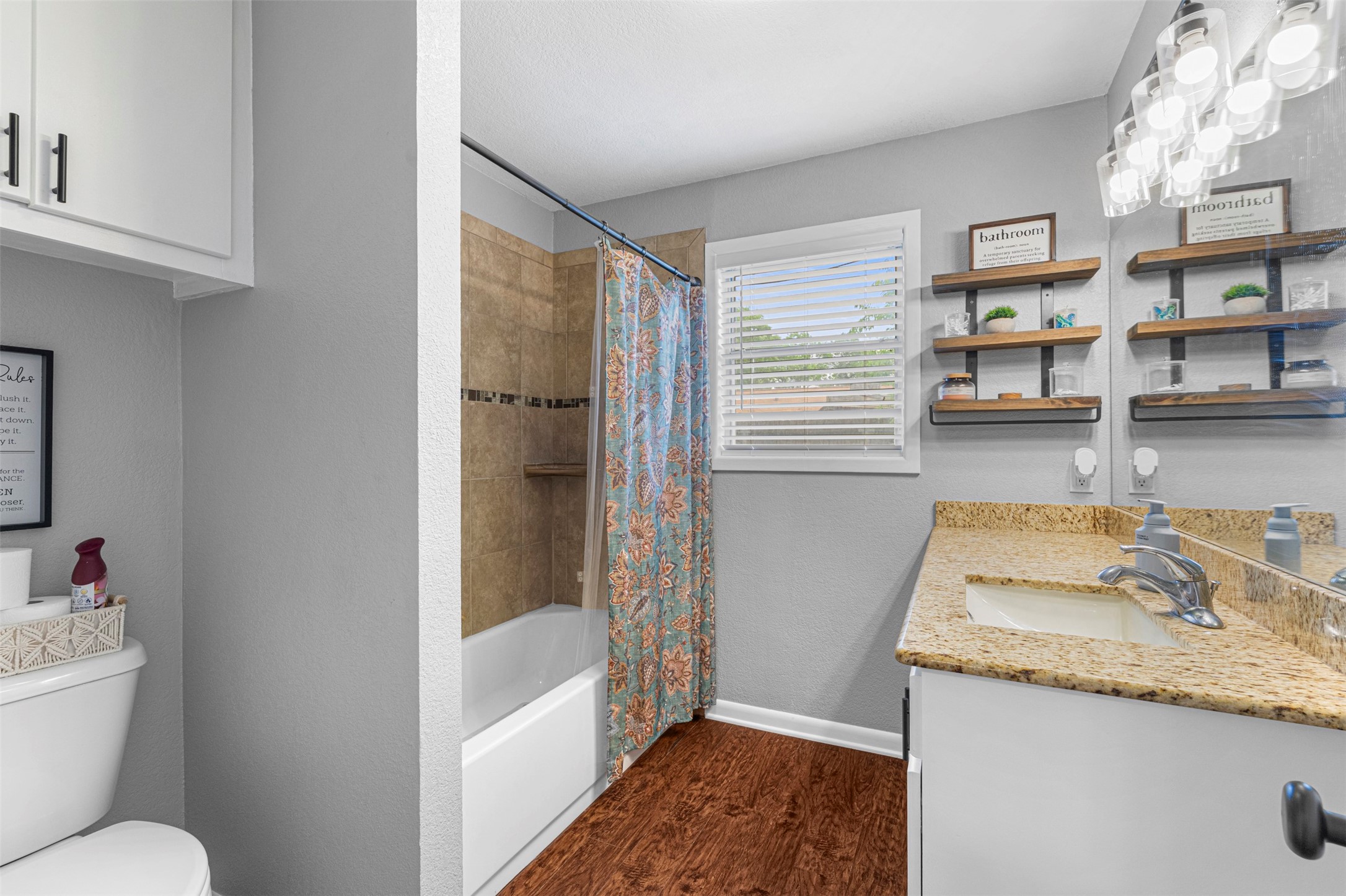 2025 W Belclaire Circle Corsicana TX 75110