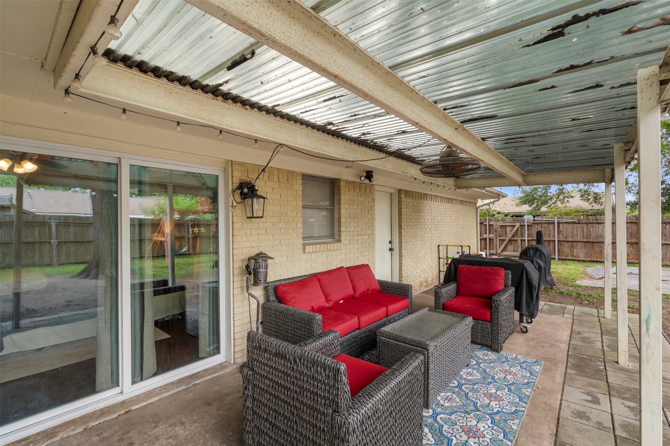 2025 W Belclaire Circle Corsicana TX 75110