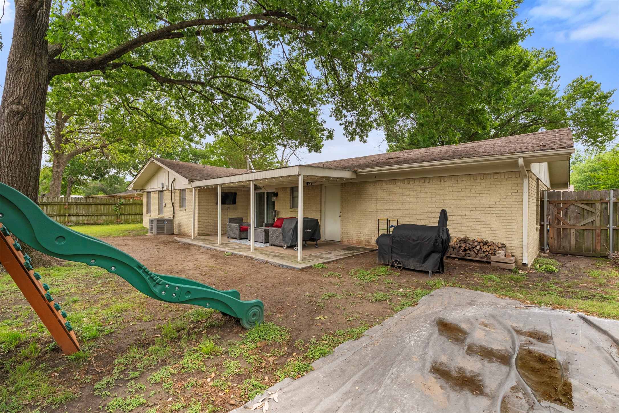 2025 W Belclaire Circle Corsicana TX 75110