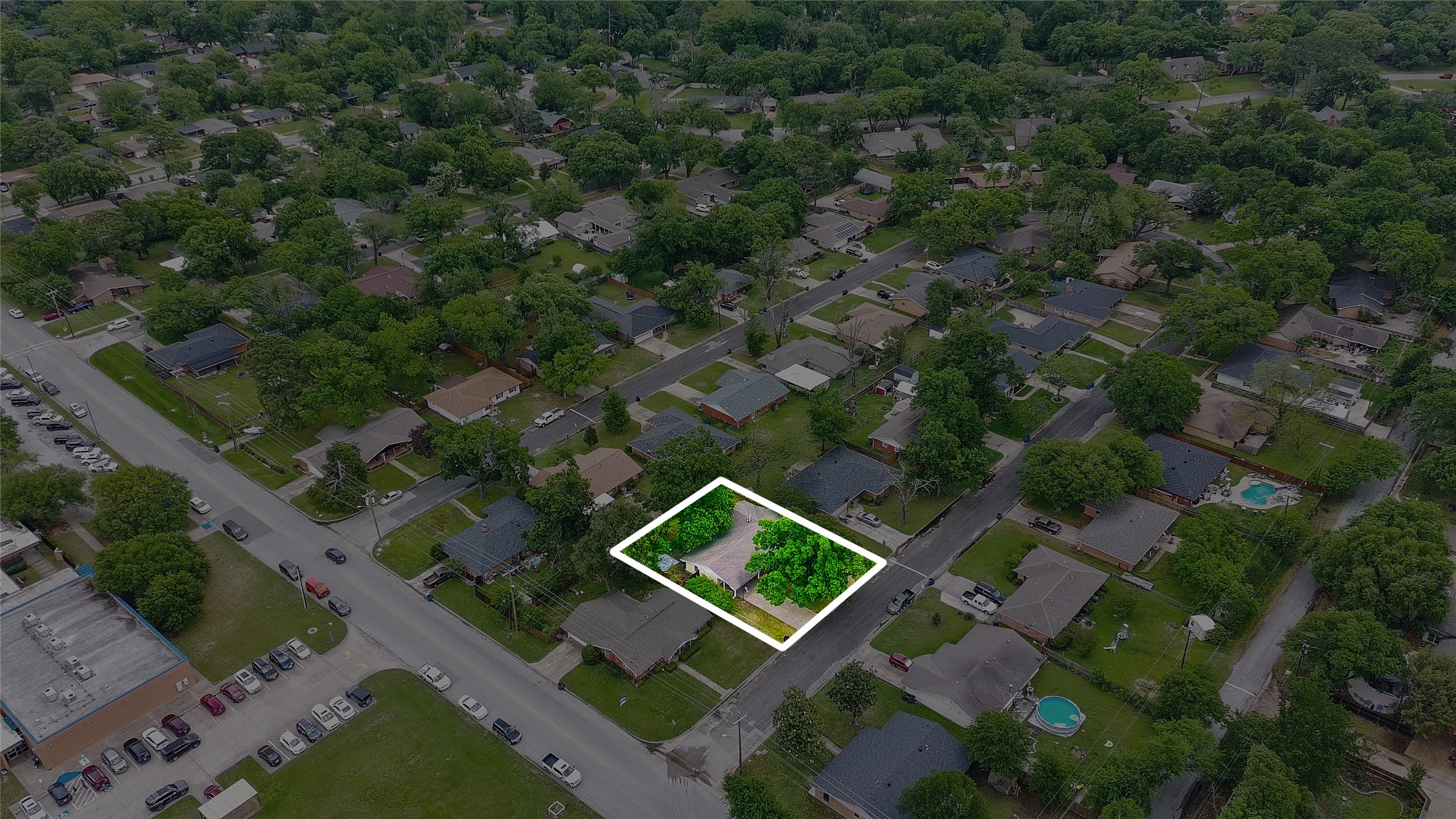 2025 W Belclaire Circle Corsicana TX 75110