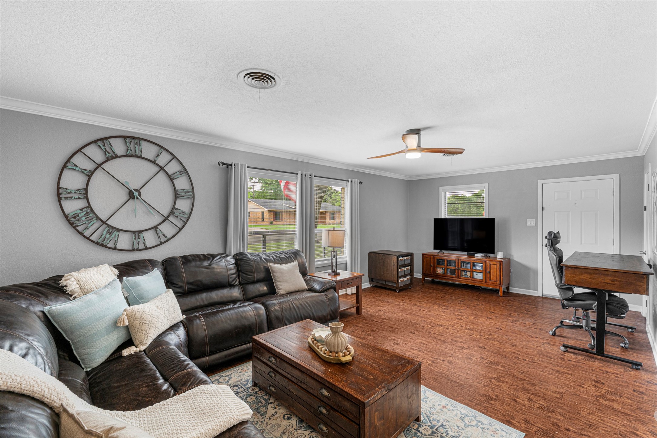 2025 W Belclaire Circle Corsicana TX 75110