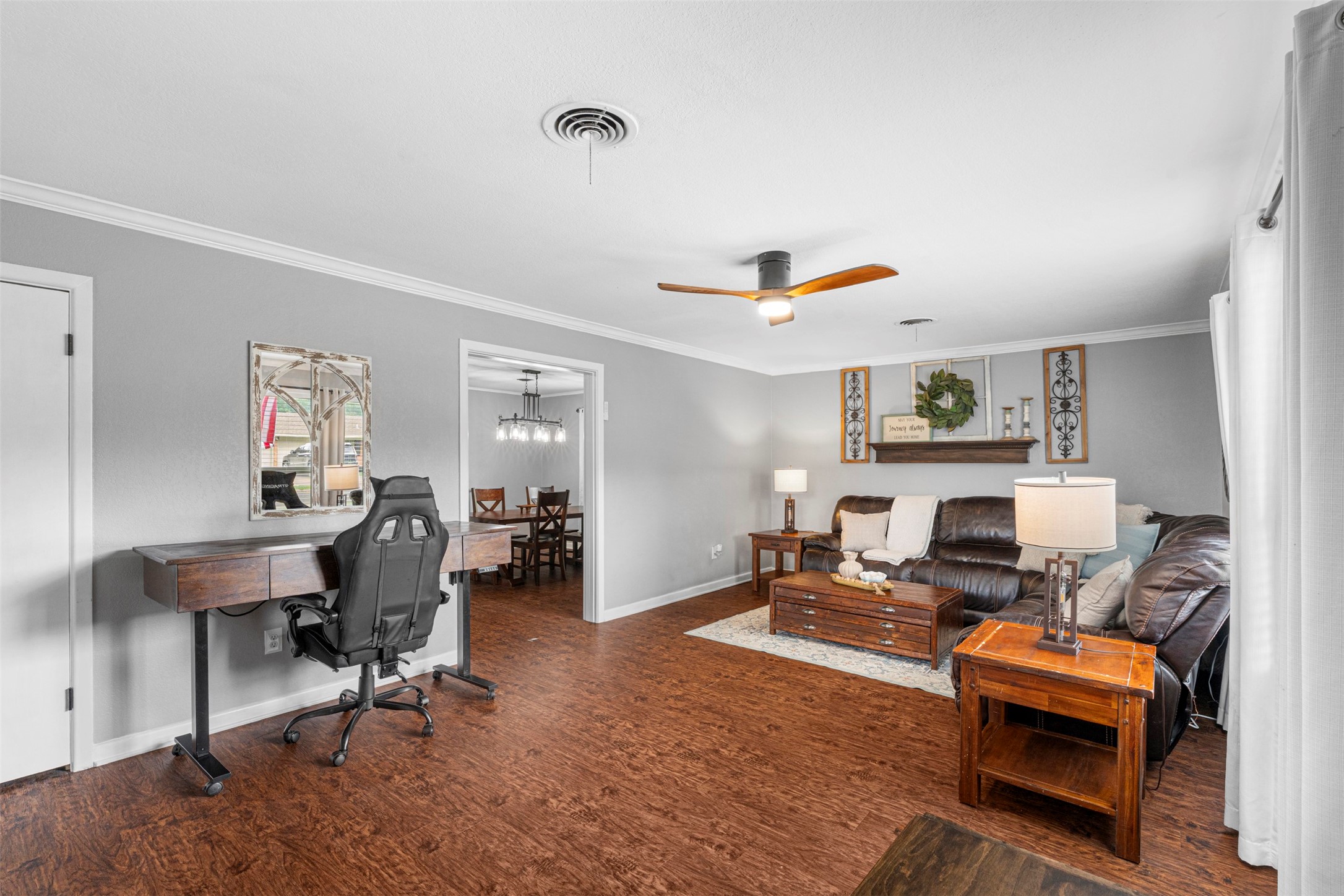 2025 W Belclaire Circle Corsicana TX 75110