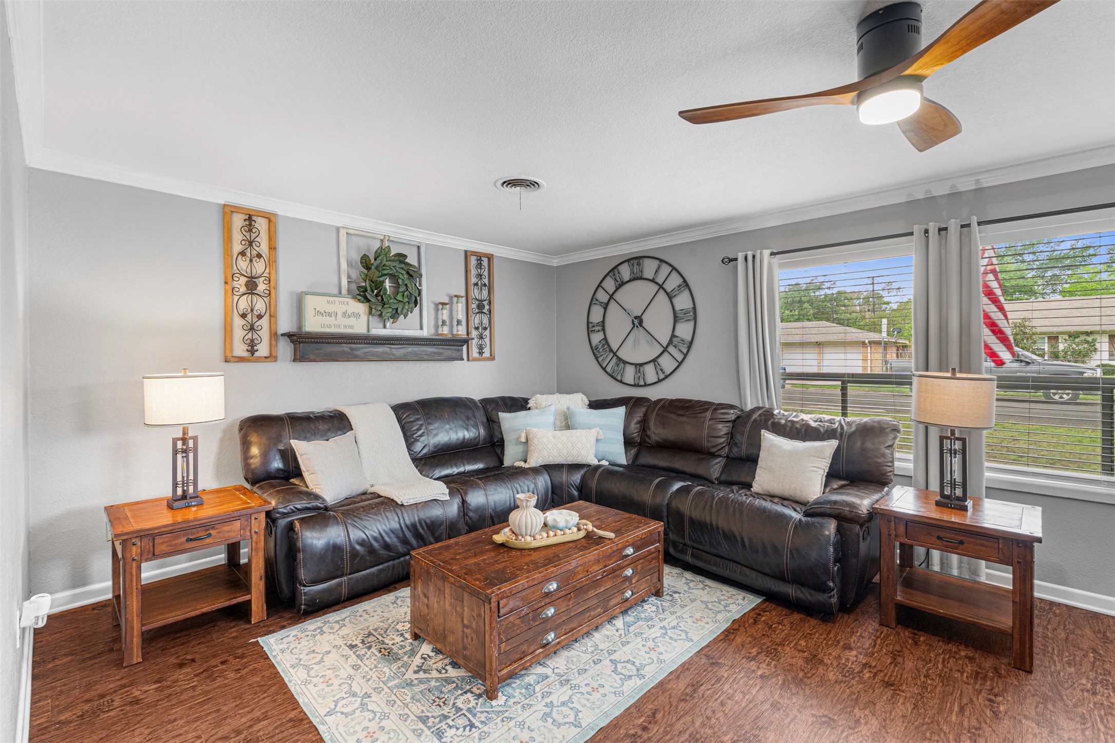2025 W Belclaire Circle Corsicana TX 75110