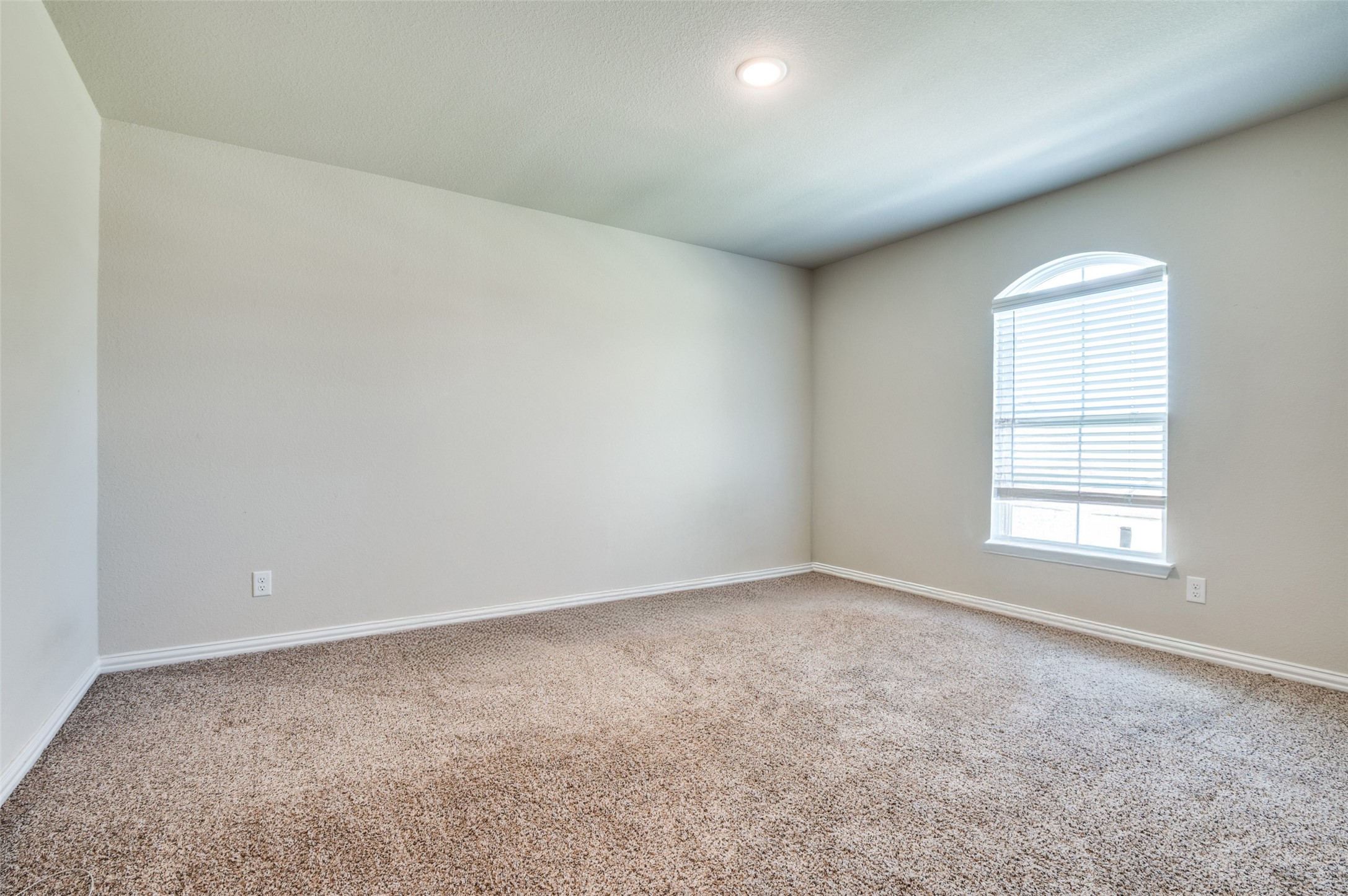 801 Woodcrest Drive Ennis TX 75119