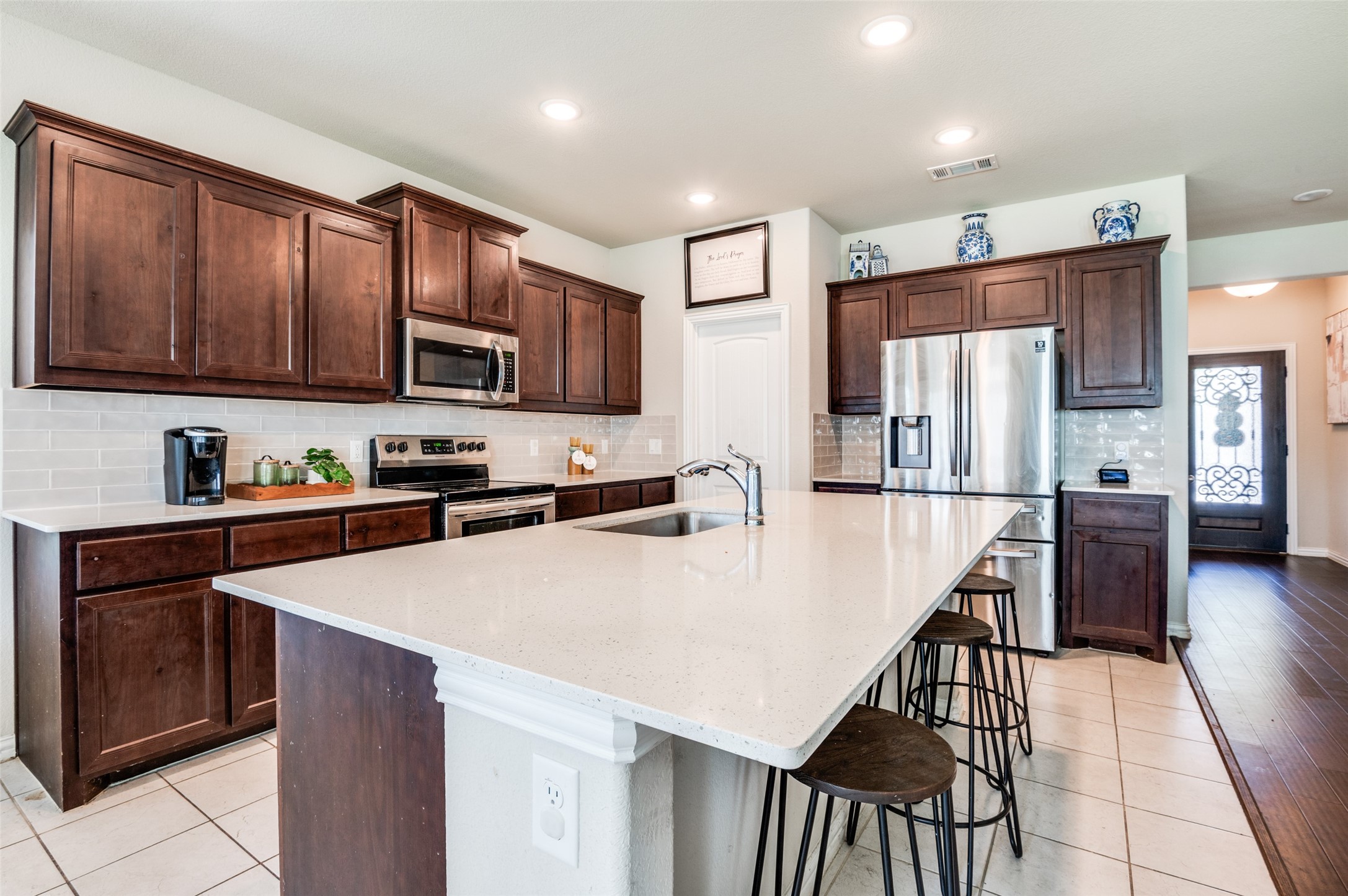 801 Woodcrest Drive Ennis TX 75119