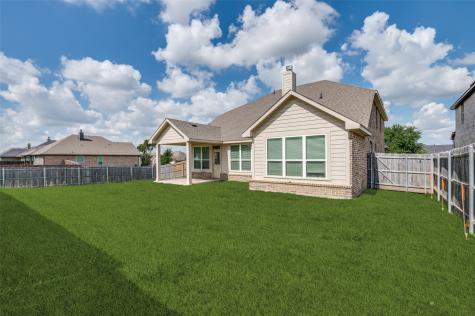 801 Woodcrest Drive Ennis TX 75119