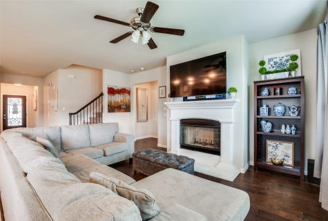 801 Woodcrest Drive Ennis TX 75119